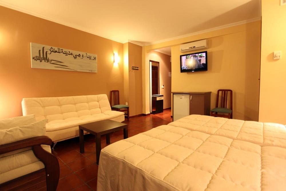 ירנה Hostal Zurbaran חדר תמונה